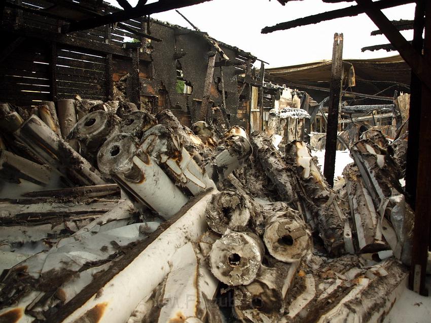 Feuer Halle Siegburg Gewerbegebiet Zange P154.JPG